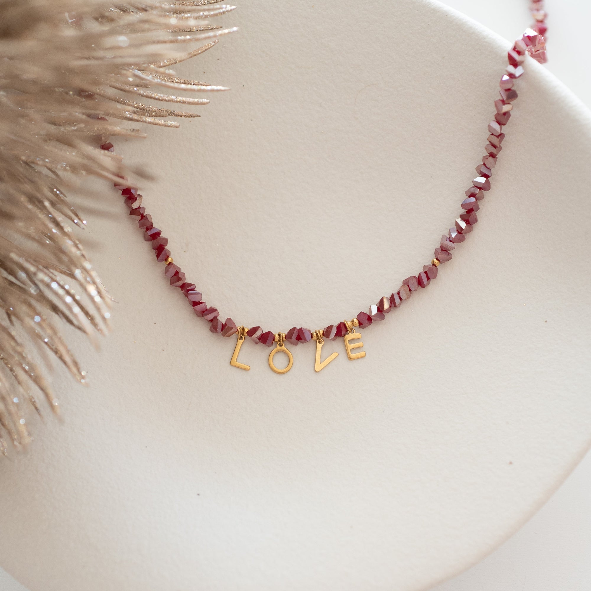 COLLIER L.O.V.E